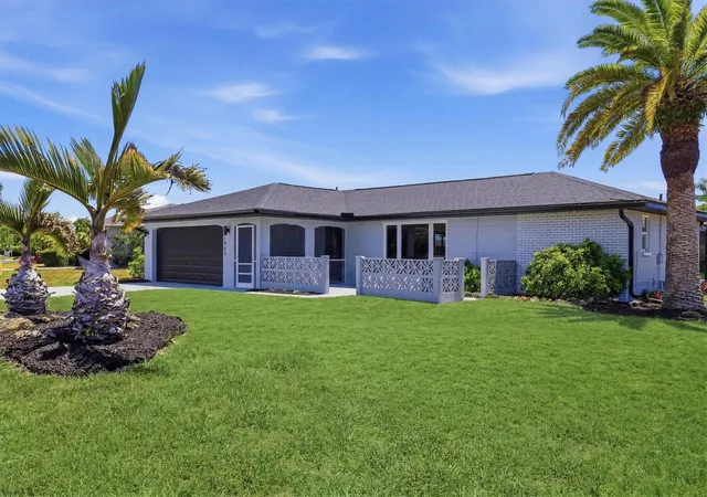 3rd image of 1600 Cypress Point Ct, Venice, FL 34293 | MLS# N6144826