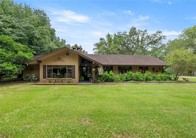 1st image of 4556 E View Top Ln, Inverness, FL 34452 | MLS# TB8523326
