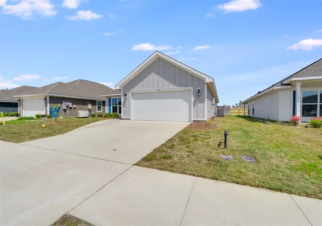3rd image of 274 Bayou Bend S 274 Bayou Bend Ln Ln S, Panama City, FL 32404 | MLS# O6420037