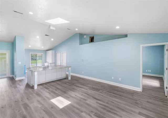 5th image of 21 Lake Charles Ln, Palm Coast, FL 32137 | MLS# FC319521
