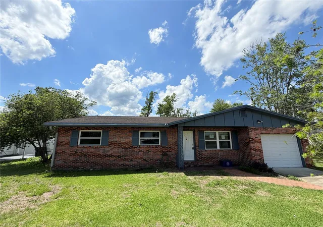 Homes for sale in Orange Park, FL | 175 Capella Rd, Orange Park, FL 32073 | MLS# OM727420