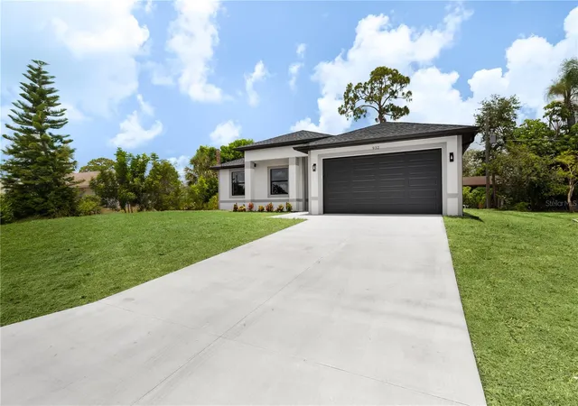 3rd image of 923 Cumberland Rd, Venice, FL 34293 | MLS# A4698160