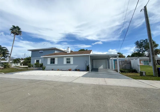 Homes for sale in Madeira Beach, FL | 13290 3rd St E, Madeira Beach, FL 33708 | MLS# W7887076