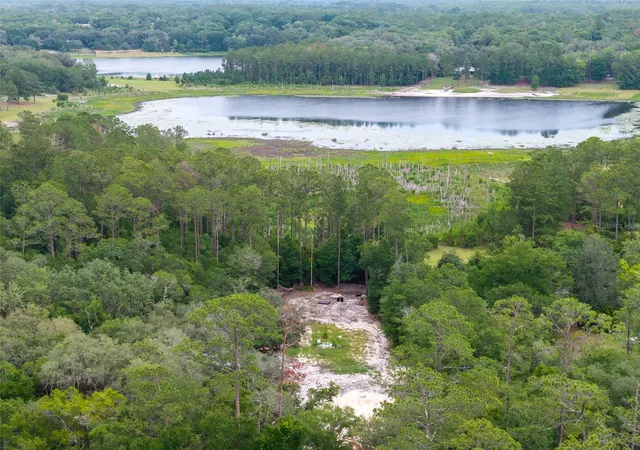 2nd image of 261 Ashley Lake Dr, Melrose, FL 32666 | MLS# GC541476