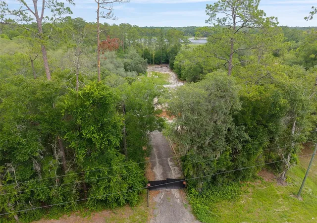 4th image of 261 Ashley Lake Dr, Melrose, FL 32666 | MLS# GC541476