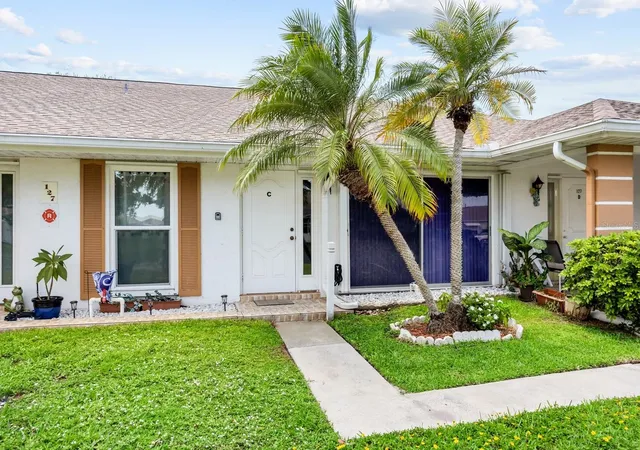 2nd image of 127 Lakes End Dr #C, Fort Pierce, FL 34982 | MLS# G5114305