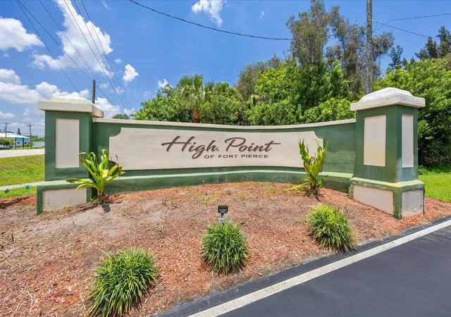 1st image of 127 Lakes End Dr, FORT PIERCE, FL 34982