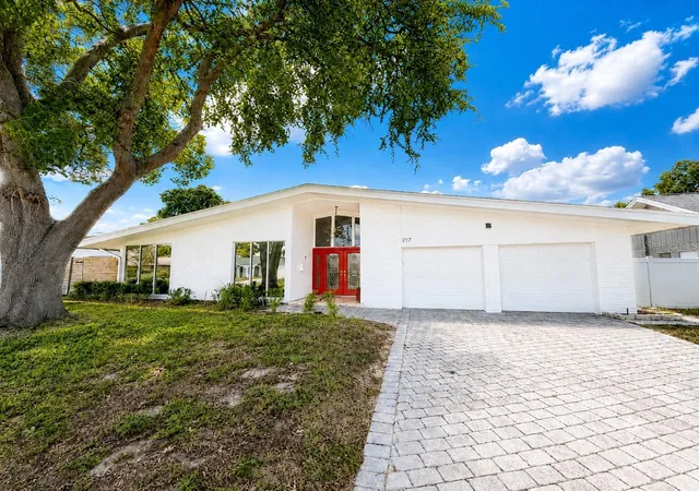1st image of 217 Yarmouth Rd, Fern Park, FL 32730 | MLS# O6420067