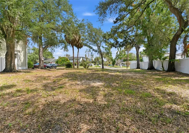 1st image of 5010 W Azeele St, Tampa, FL 33609 | MLS# TB8523394