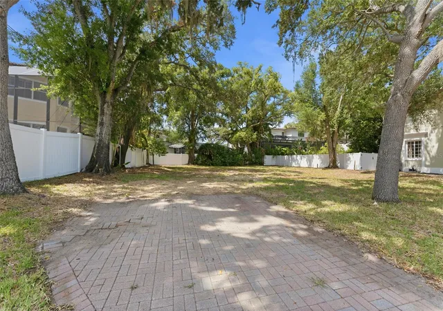 6th image of 5010 W Azeele St, Tampa, FL 33609 | MLS# TB8523394