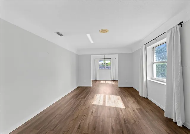 Photo 3 of Single family home for sale at 2215 Bradford Ct, Orlando, FL 32806 | MLS# O6420077 | Listing updated on 2026-09-04