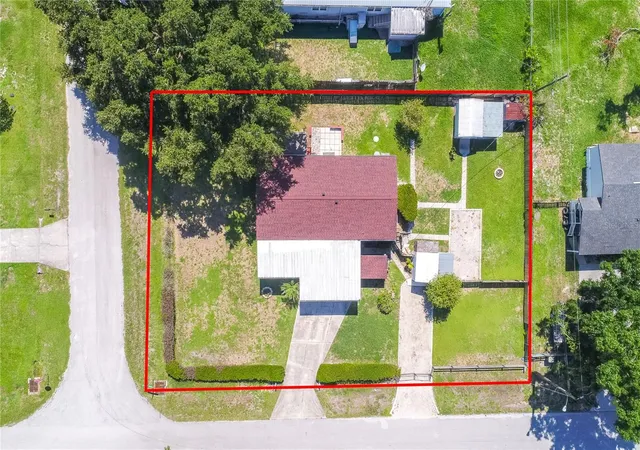 Homes for sale in Lakeland, FL | 2510 Island Oaks E, Lakeland, FL 33805 | MLS# L4963079