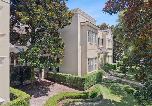 2nd image of 1138 S Pennsylvania Ave, Winter Park, FL 32789 | MLS# O6420090
