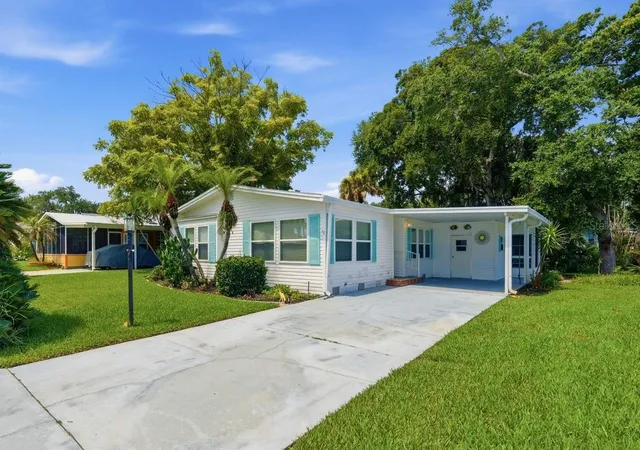 Photo 1 of Manufactured home for sale at 304 Portside Ln, Edgewater, FL 32141 | MLS# NS1088581 | Listing updated on 2026-08-26