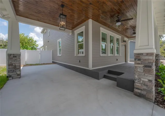 Photo 4 of Single family home for sale at 1222 E Chelsea St, Tampa, FL 33603 | MLS# TB8523408 | Listing updated on 2026-09-29