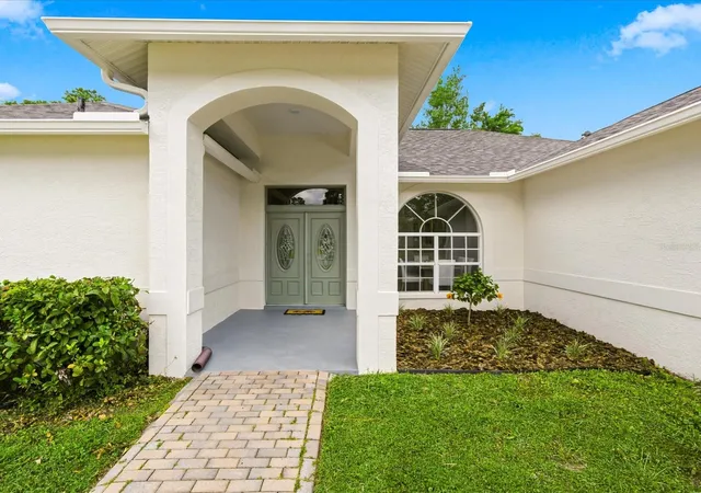 2nd image of 4617 Debbie Ln, Lutz, FL 33559 | MLS# TB8523433