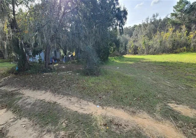 1st image of 17120 Se 251st Ter, Umatilla, FL 32784 | MLS# G5114308