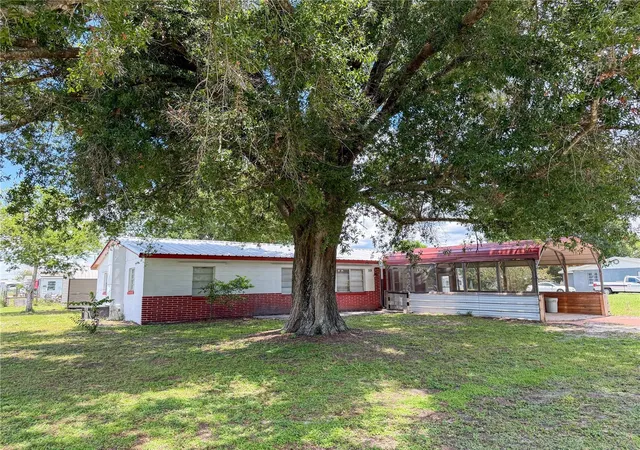 3rd image of 308 Central Ave, Frostproof, FL 33843 | MLS# TB8523440