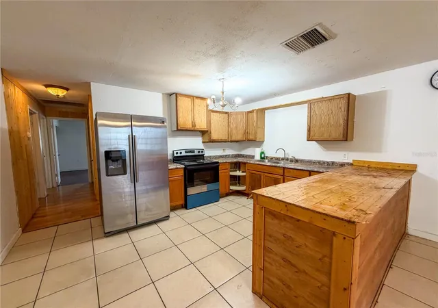5th image of 308 Central Ave, Frostproof, FL 33843 | MLS# TB8523440