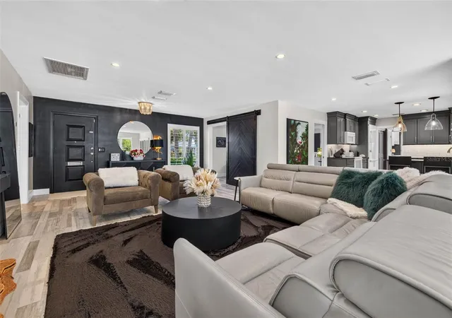 5th image of 616 Pineland Ave, Belleair, FL 33756 | MLS# TB8523443