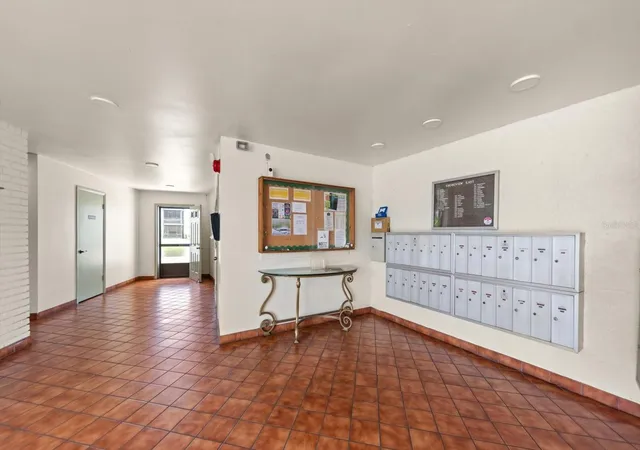 4th image of 5980 Terrace Park Dr N #310, Saint Petersburg, FL 33709 | MLS# TB8523445