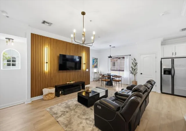 Photo 2 of Townhouse for sale at 2315 W N A St #3, Tampa, FL 33609 | MLS# TB8523463 | Listing updated on 2026-08-24