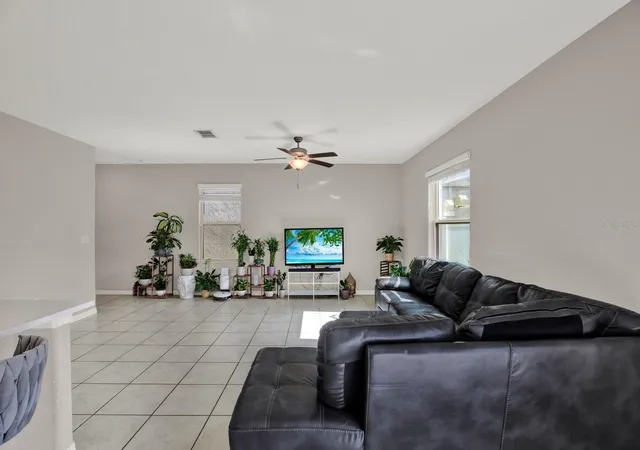 4th image of 3707 Daisy Bloom Pl, Tampa, FL 33619 | MLS# TB8523472
