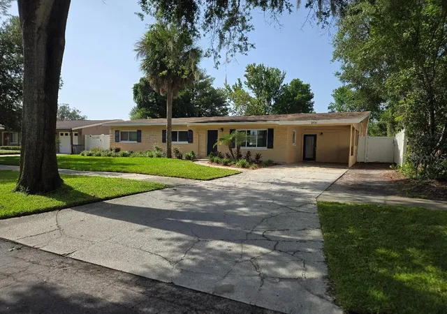 3rd image of 2010 Summerfield Rd, Winter Park, FL 32792 | MLS# O6420140