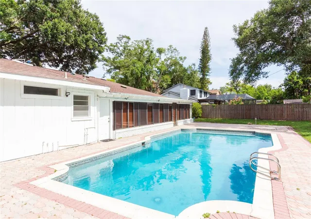 2nd image of 11016 Saginaw Dr, Temple Terrace, FL 33617 | MLS# TB8523485