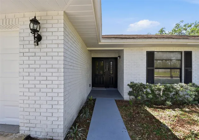 image of 5305 E 127th Ave, Temple Terrace, FL 33617 | MLS# W7887084