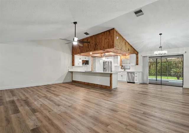 image of 5305 E 127th Ave, Temple Terrace, FL 33617 | MLS# W7887084