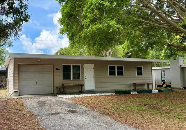 Homes for sale in Clearwater, FL | 1609 Scott St, Clearwater, FL 33755 | MLS# TB8523491