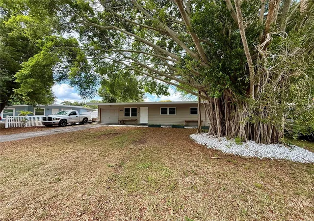 Homes for sale in Clearwater, FL | 1609 Scott St, Clearwater, FL 33755 | MLS# TB8523491