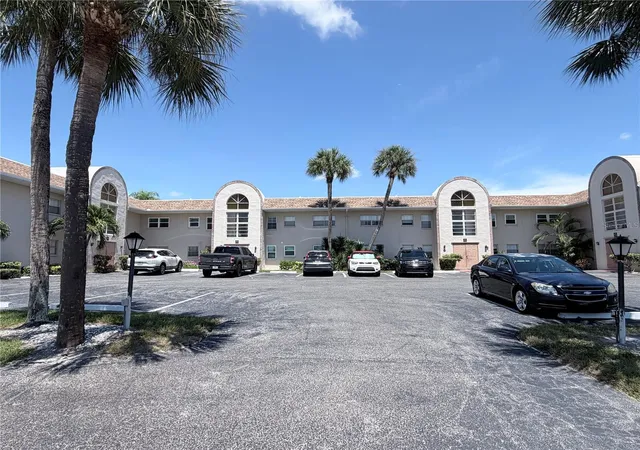 2nd image of 2727 75Th St W, BRADENTON, FL 34209