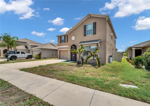Photo 3 of Single family home for sale at 1739 Broad Winged Hawk Dr, Ruskin, FL 33570 | MLS# OM727437 | Listing updated on 2026-06-26
