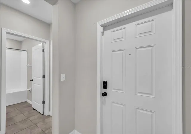 Photo 4 of Single family home for sale at 1739 Broad Winged Hawk Dr, Ruskin, FL 33570 | MLS# OM727437 | Listing updated on 2026-06-26