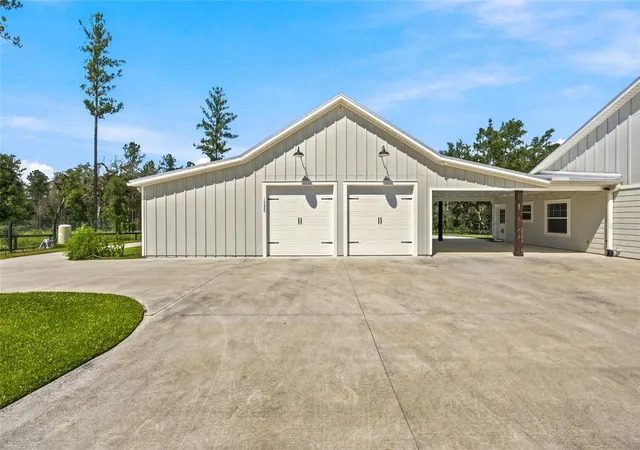 5th image of 10080 Se 1St Street Rd, Silver Springs, FL 34488 | MLS# OM727438