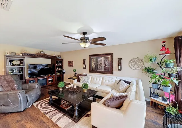 Photo 3 of Townhouse for sale at 6420 Windsor Lake Cir, Sanford, FL 32773 | MLS# S5152547 | Listing updated on 2026-09-25