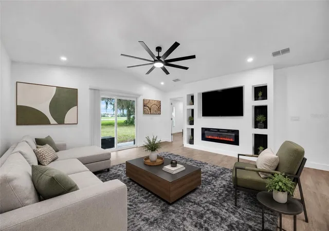 3rd image of 1765 Roseberry Ln, Sanford, FL 32771 | MLS# O6420186
