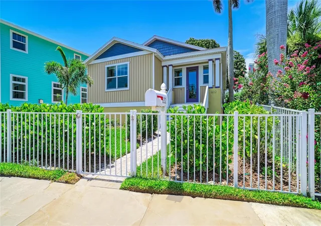 Photo 1 of Single family home for sale at 632 Virginia Dr, Bradenton, FL 34205 | MLS# A4698202 | Listing updated on 2026-08-23