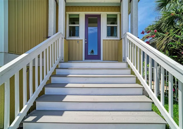 Photo 2 of Single family home for sale at 632 Virginia Dr, Bradenton, FL 34205 | MLS# A4698202 | Listing updated on 2026-08-23
