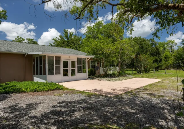 Homes for sale in Morriston, FL | 11751 Se 16Th Ln, Morriston, FL 32668 | MLS# GC541489