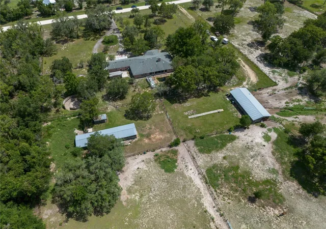 Homes for sale in Morriston, FL | 11751 Se 16th Ln, Morriston, FL 32668 | MLS# GC541489