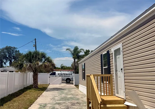 3rd image of 9024 Kosimo St, New Port Richey, FL 34654 | MLS# W7887093