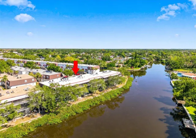 Listing Photo 4 - Condo for sale in building located at 9009 Tudor Dr, TAMPA, FL 33615 - Unit #G206