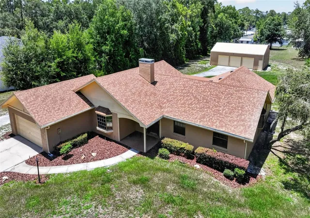 3rd image of 815 Lake Ned Rd, Winter Haven, FL 33884 | MLS# L4963085