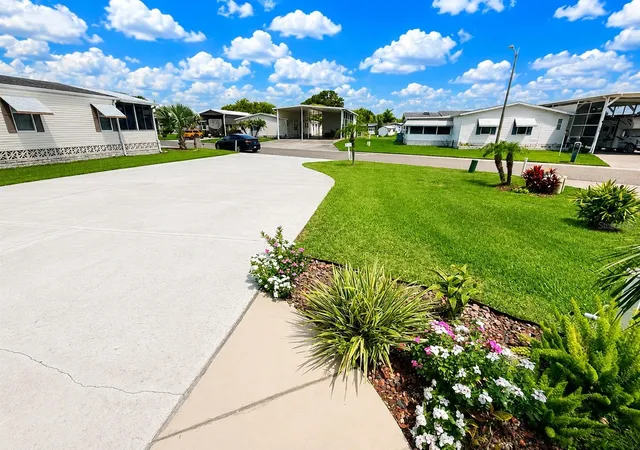 28th image of 5245 Island View Cir N, Polk City, FL 33868 | MLS# P4939161