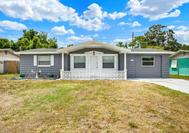 Photo 1 of Single family home for sale at 3920 Beacon Sq Dr, Holiday, FL 34691 | MLS# TB8523573 | Listing updated on 2026-08-29