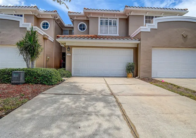 Photo 3 of Townhouse for sale at 256 Valencia Cir, St Petersburg, FL 33716 | MLS# TB8523576 | Listing updated on 2026-06-30