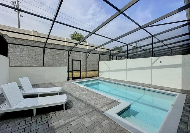 Photo 2 of Townhouse for sale at 267 Jetty Way, Davenport, FL 33897 | MLS# S5152558 | Listing updated on 2026-09-23